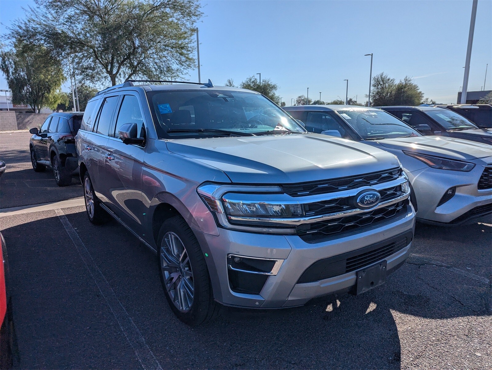 2024 Ford Expedition Limited photo 3