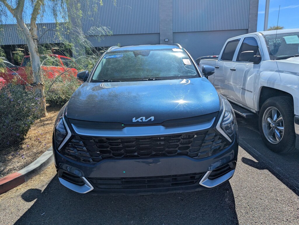 Used 2024 Kia Sportage Hybrid EX SUV