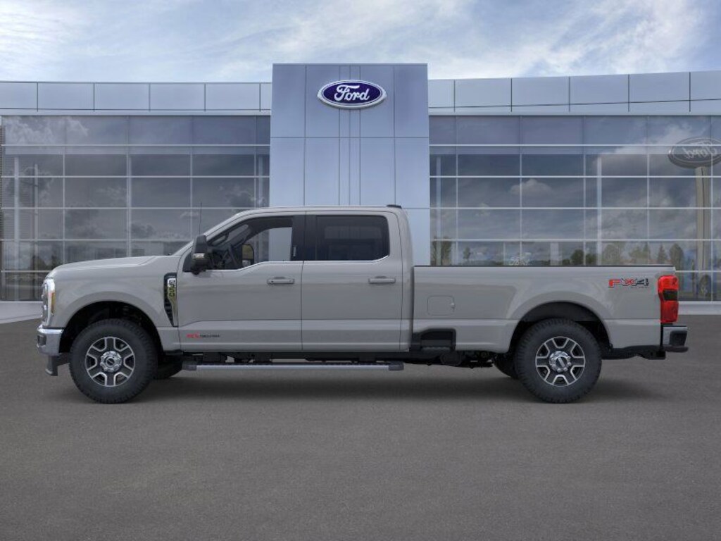 New 2026 Ford F-350 Lariat Truck Crew Cab