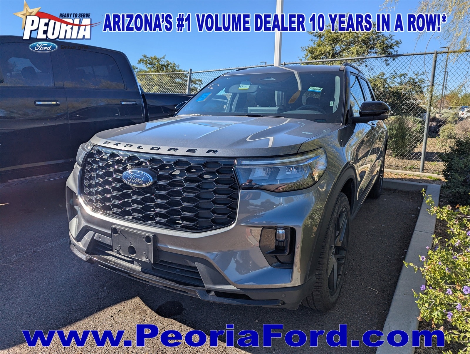 2025 Ford Explorer ST-LINE's photo