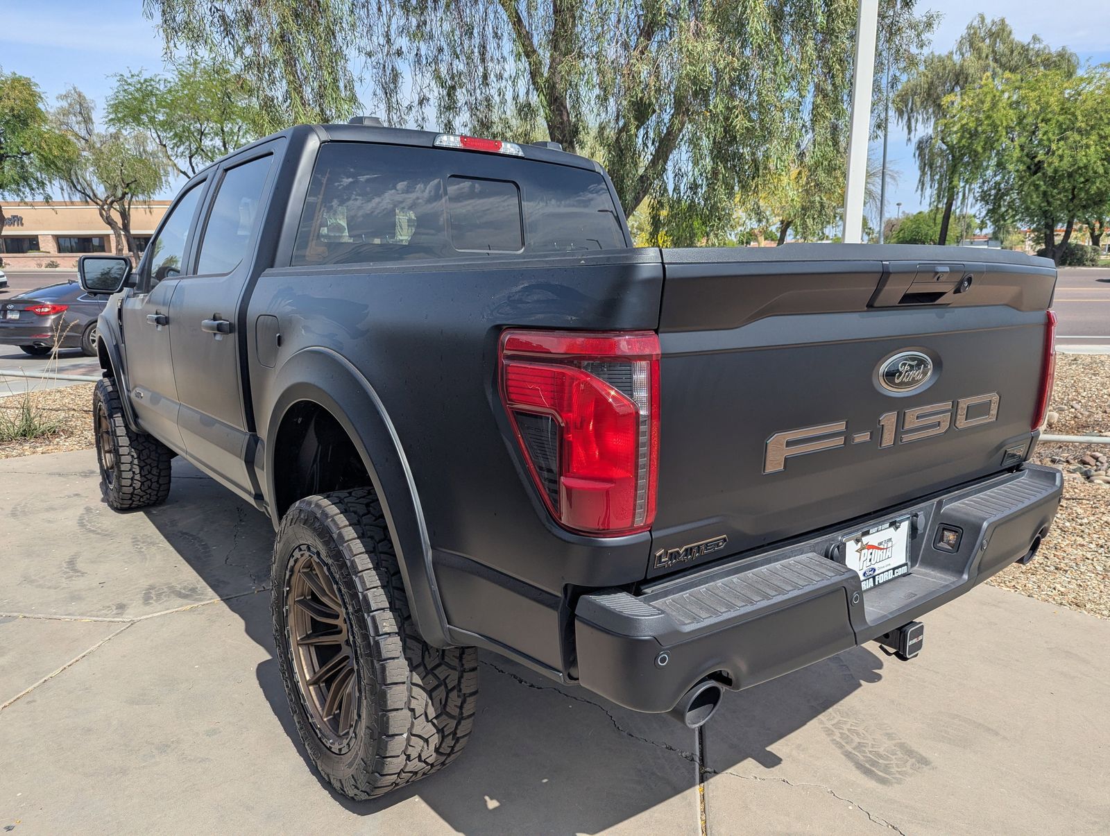 2025 Ford F-150 XLT - Photo 7