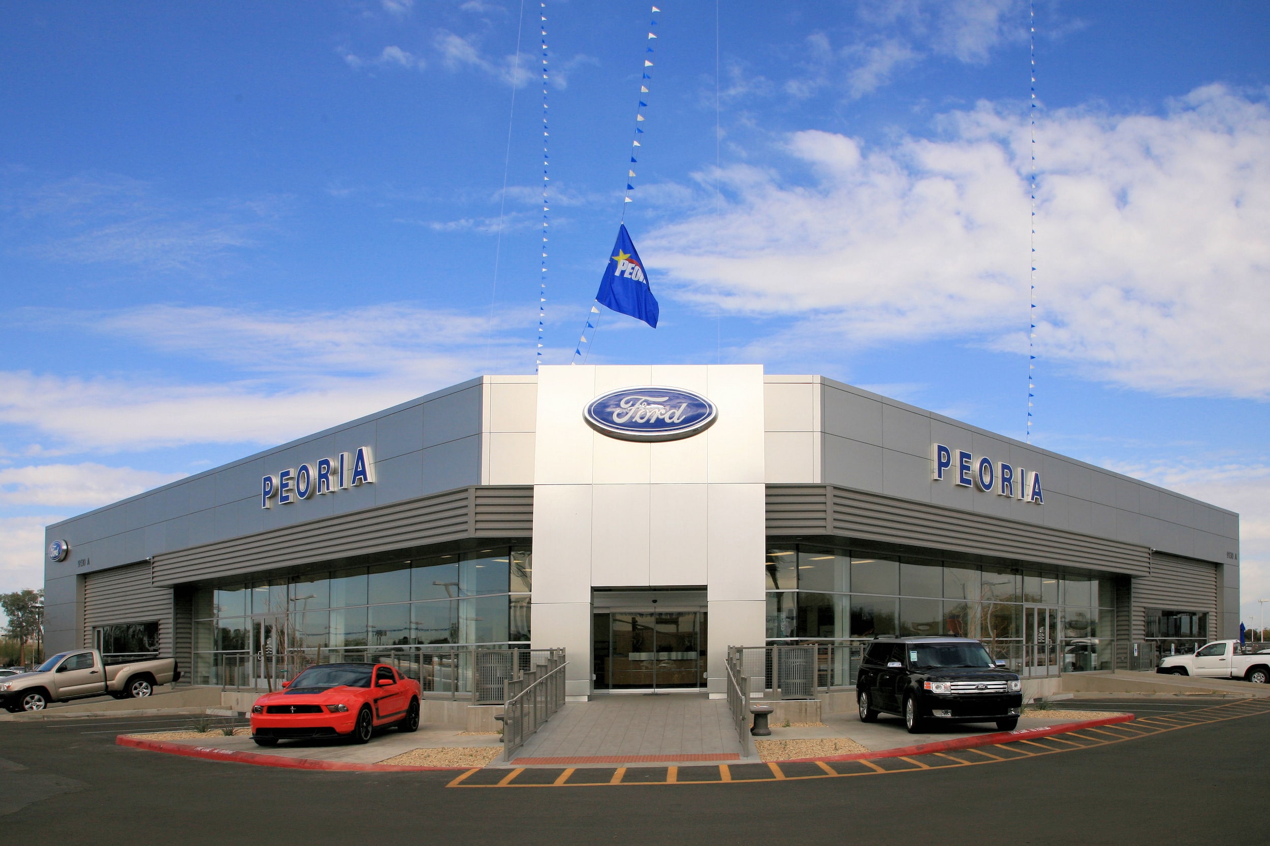 About Our Peoria Ford Dealership
