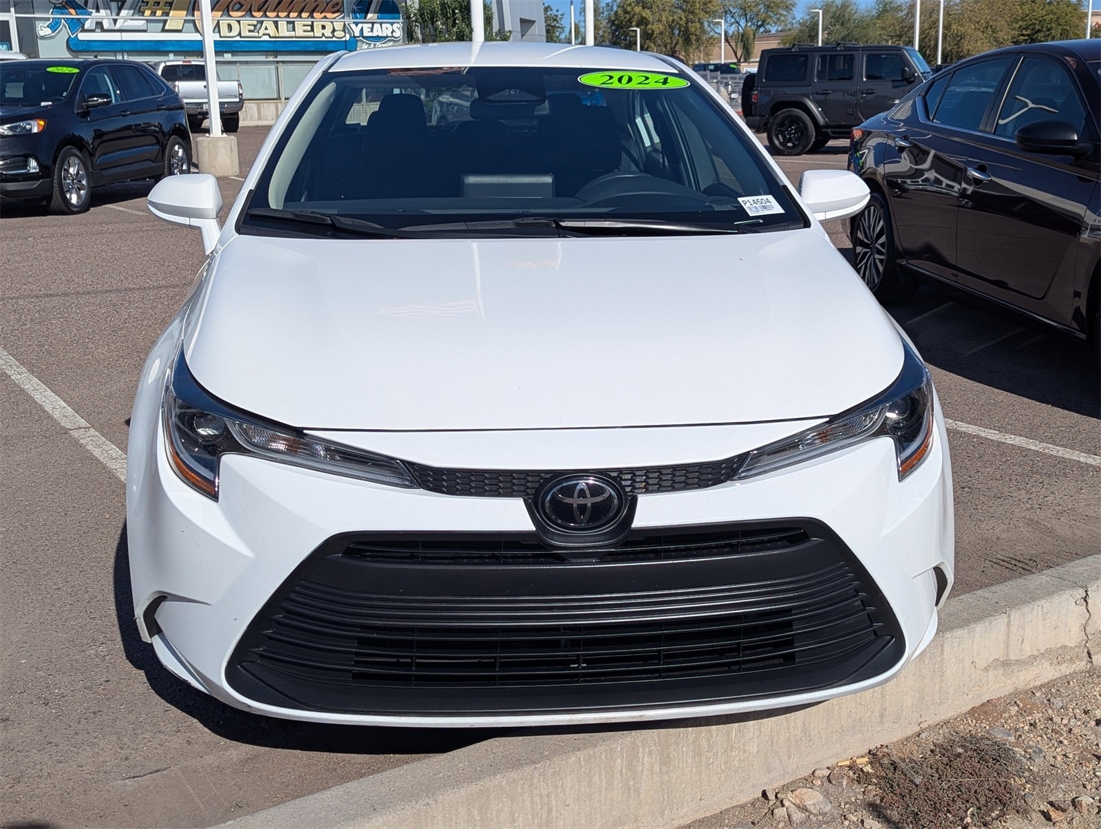 Used 2024 Toyota Corolla LE with VIN 5YFB4MDE3RP194620 for sale in Northfield, Minnesota