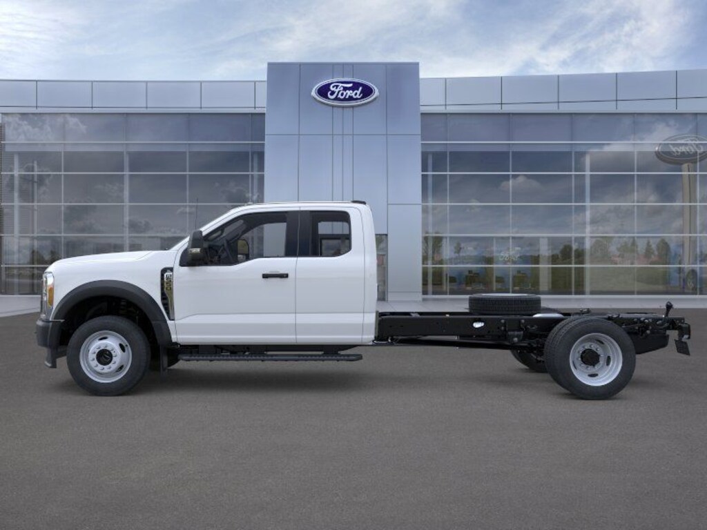 New 2026 Ford F-550 Chassis Truck Super Cab