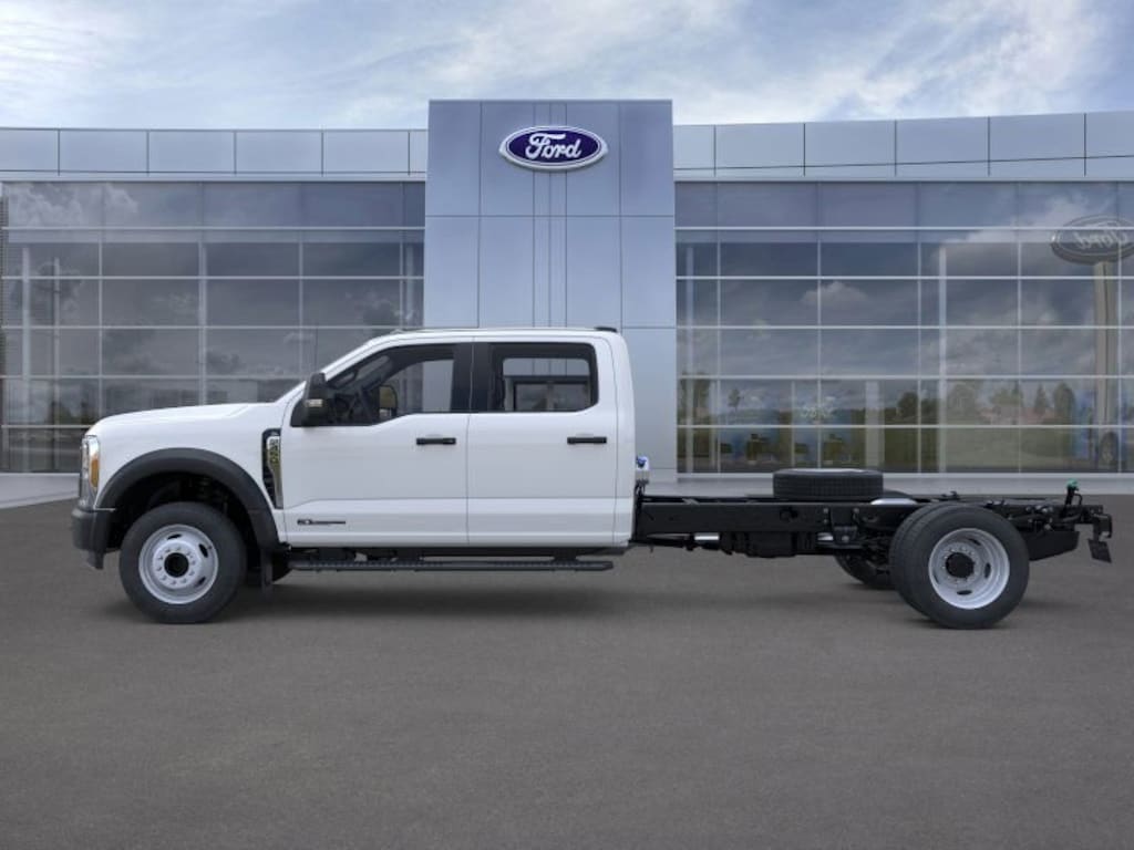 New 2026 Ford F-450 Chassis Truck Crew Cab