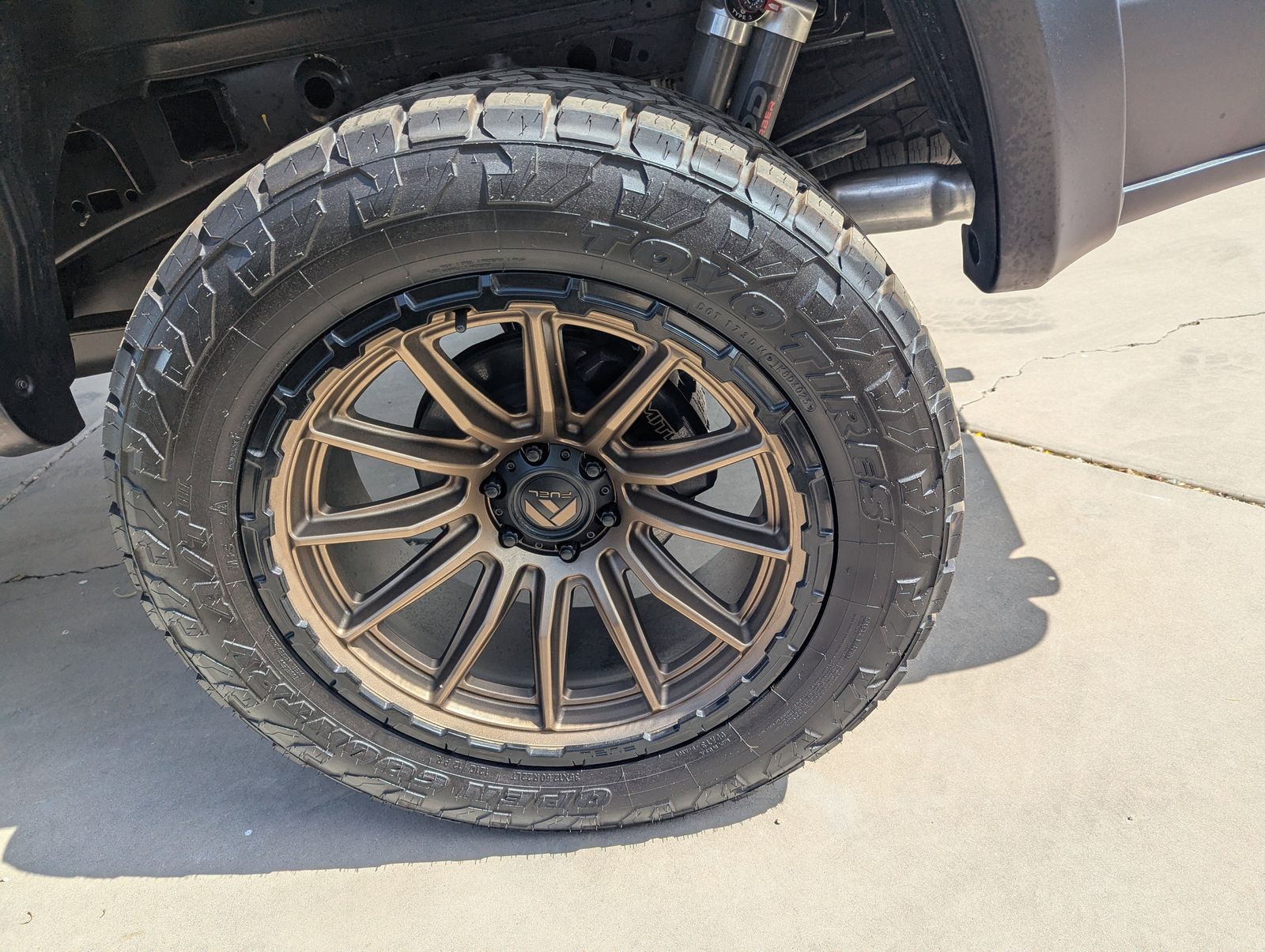 2025 Ford F-150 XLT - Photo 8