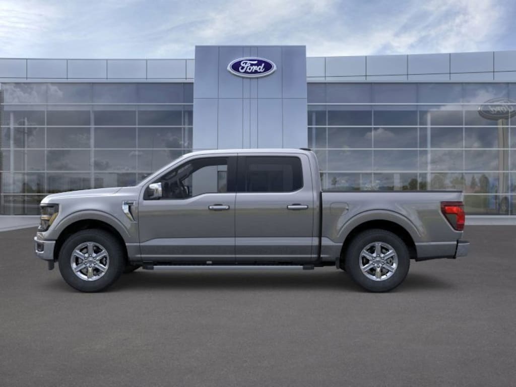 New 2025 Ford F-150 XLT Truck SuperCrew Cab