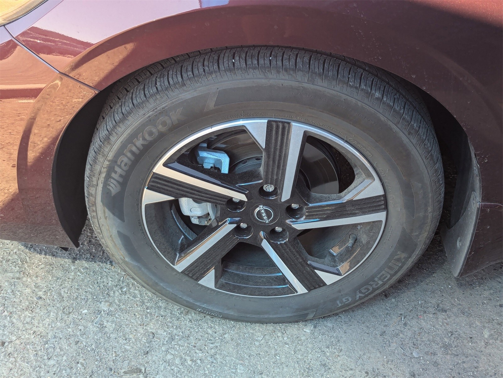 2024 Nissan Sentra SV photo 4
