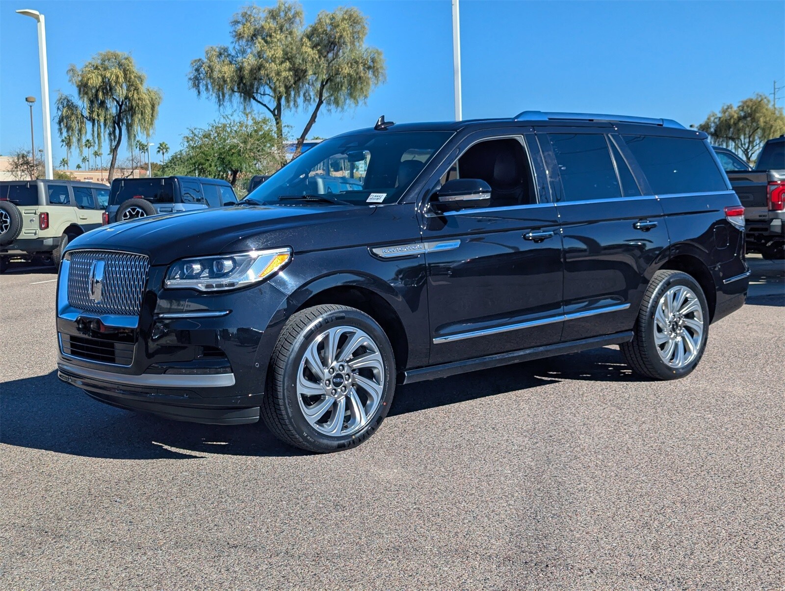 2024 Lincoln Navigator Reserve photo 2