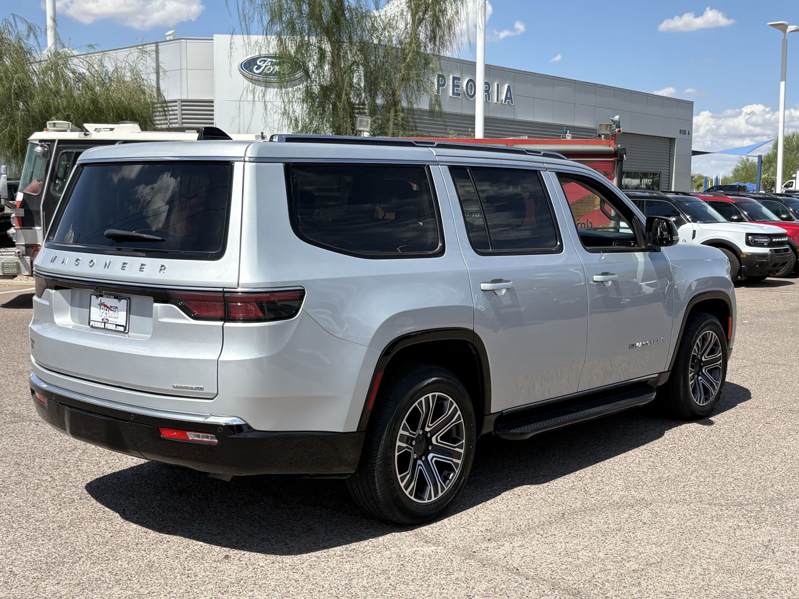 Silver Zynith 2024 Jeep Wagoneer SUV / Crossover 4X2 8-Speed Automatic