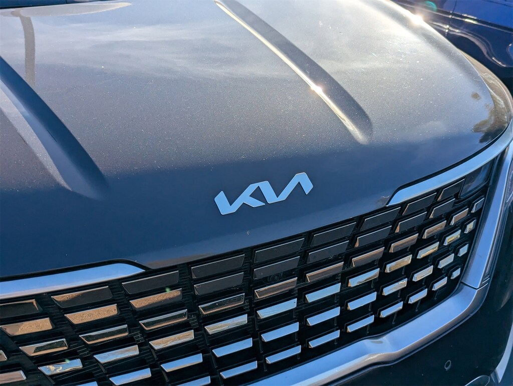 Used 2024 Kia Carnival SX MPV