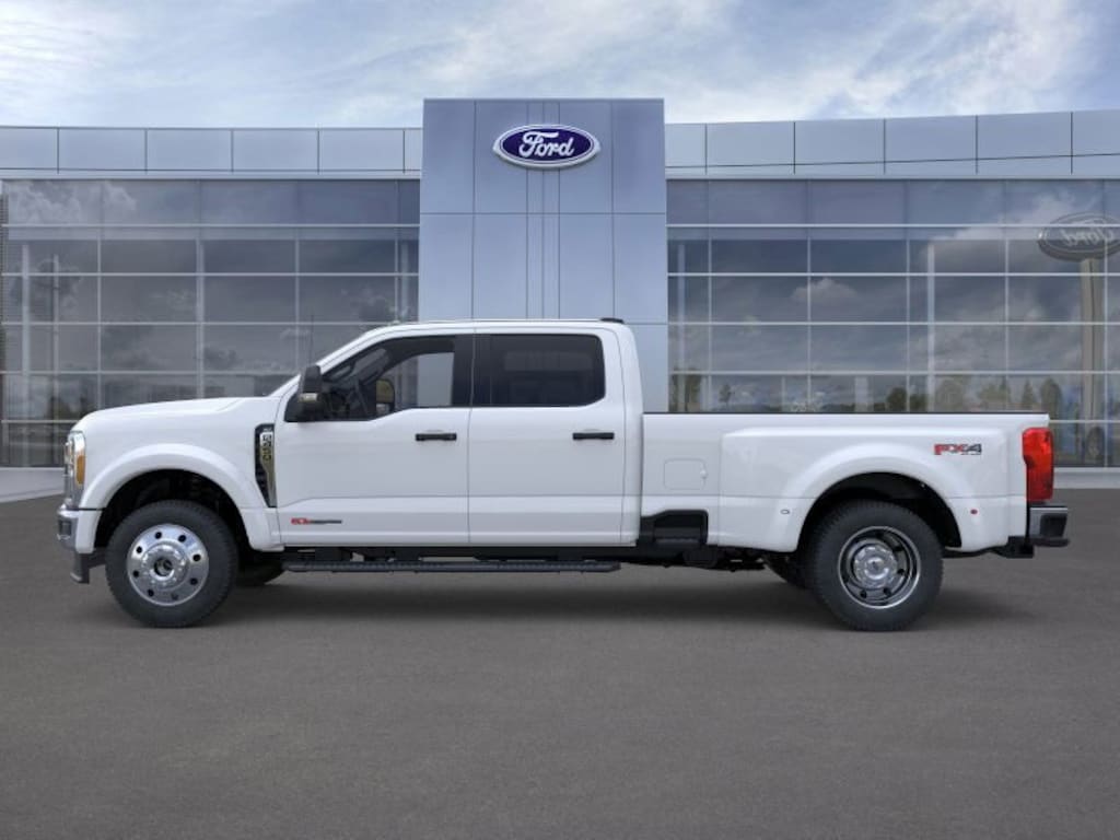 New 2026 Ford F-450 Truck Crew Cab