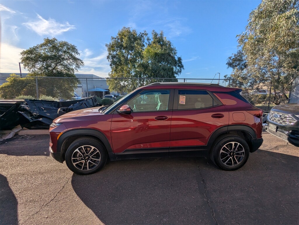 Used 2025 Chevrolet Trailblazer LT SUV