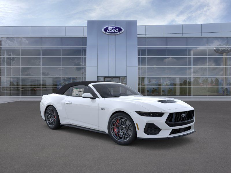 2026 Ford Mustang GT Premium Convertible - Photo 9