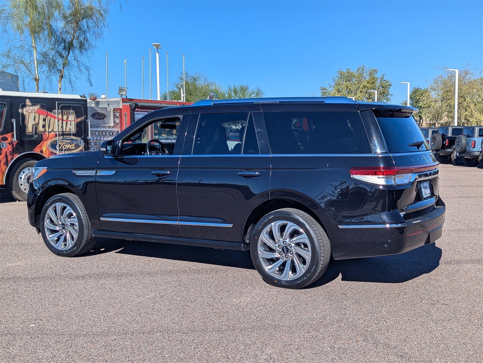 2024 Lincoln Navigator Reserve photo 4