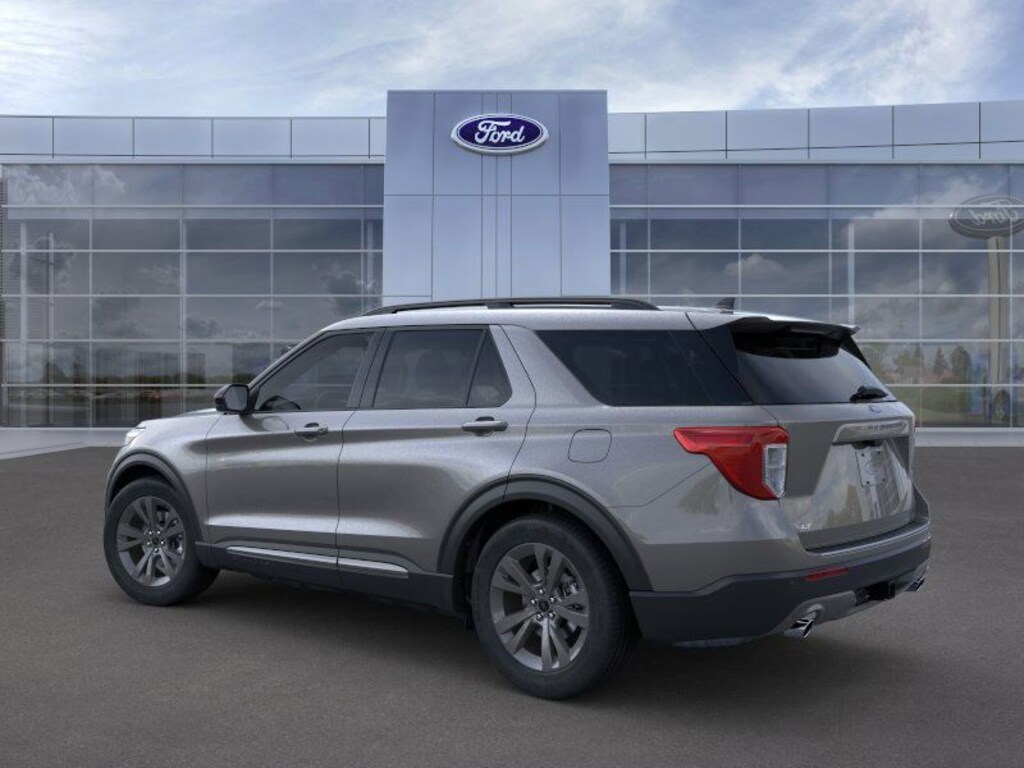 New 2024 Ford Explorer XLT SUV