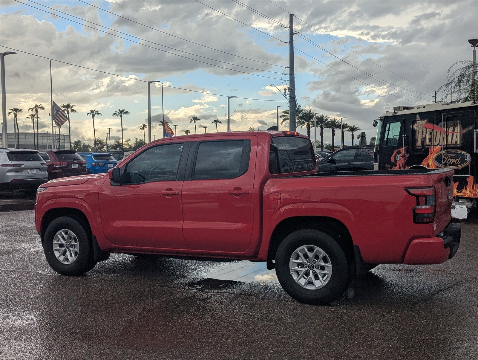 2024 Nissan Frontier SV photo 4