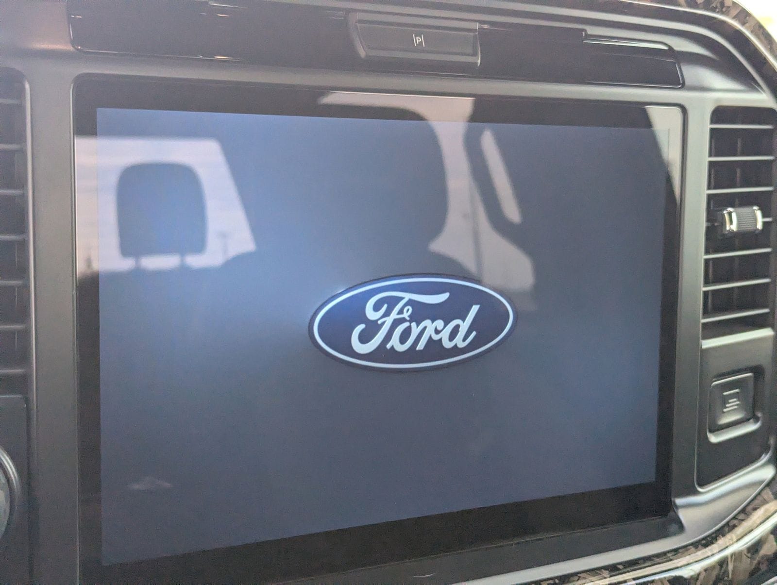 2025 Ford F-150 XLT - Photo 15