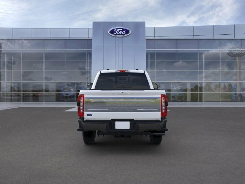 2025 Ford F-250 King Ranch photo 4