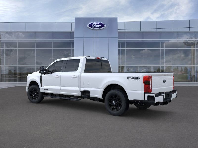 2025 Ford F-350 Lariat photo 4