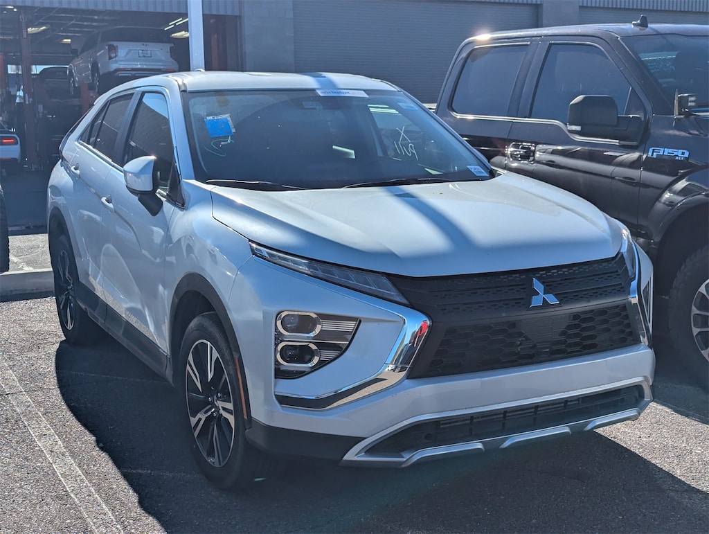 Used 2025 Mitsubishi Eclipse Cross SE SUV
