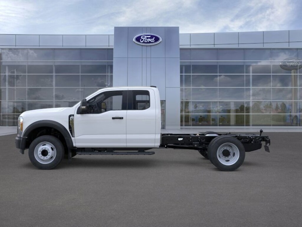 New 2026 Ford F-450 Chassis Truck Super Cab
