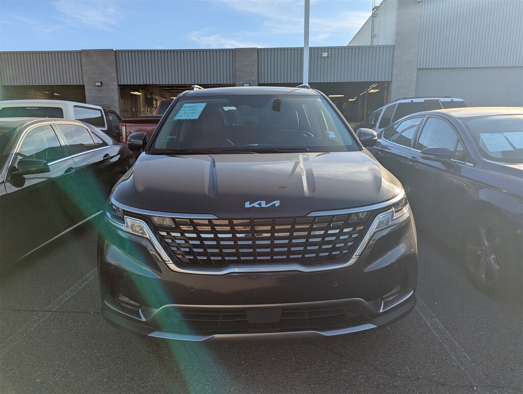 Used 2024 Kia Carnival SX MPV