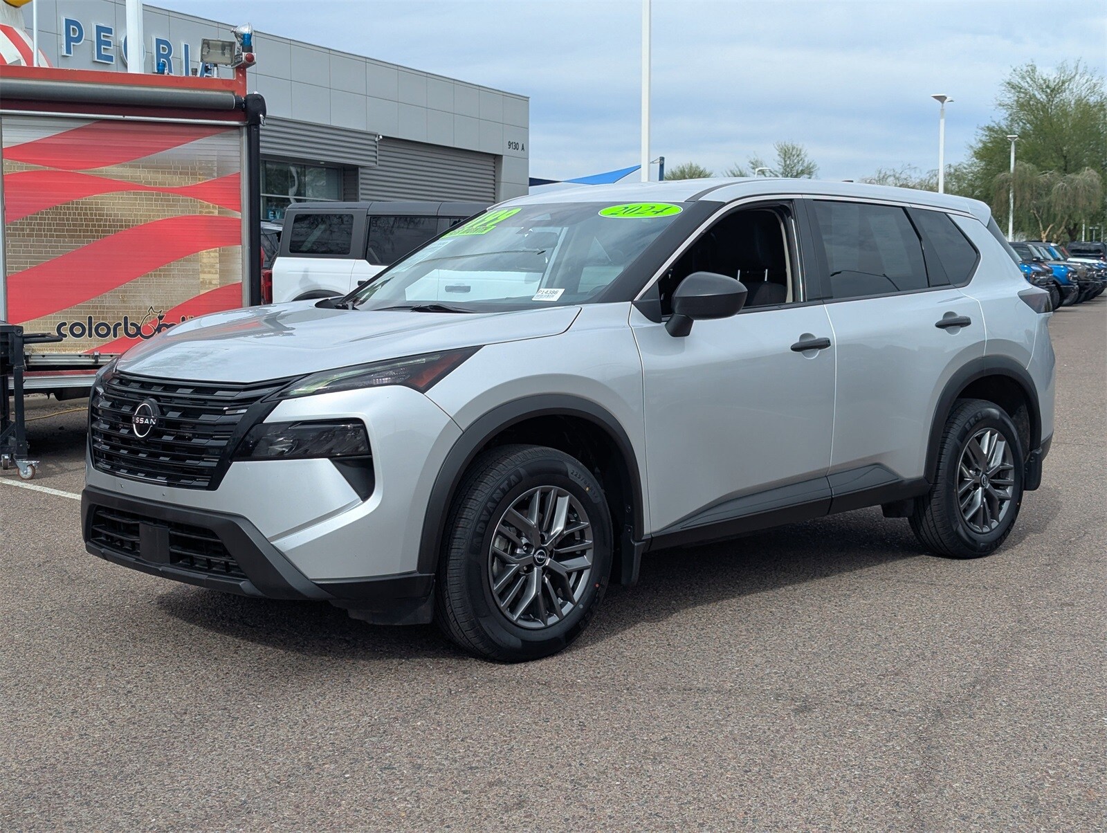 2024 Nissan Rogue S photo 2