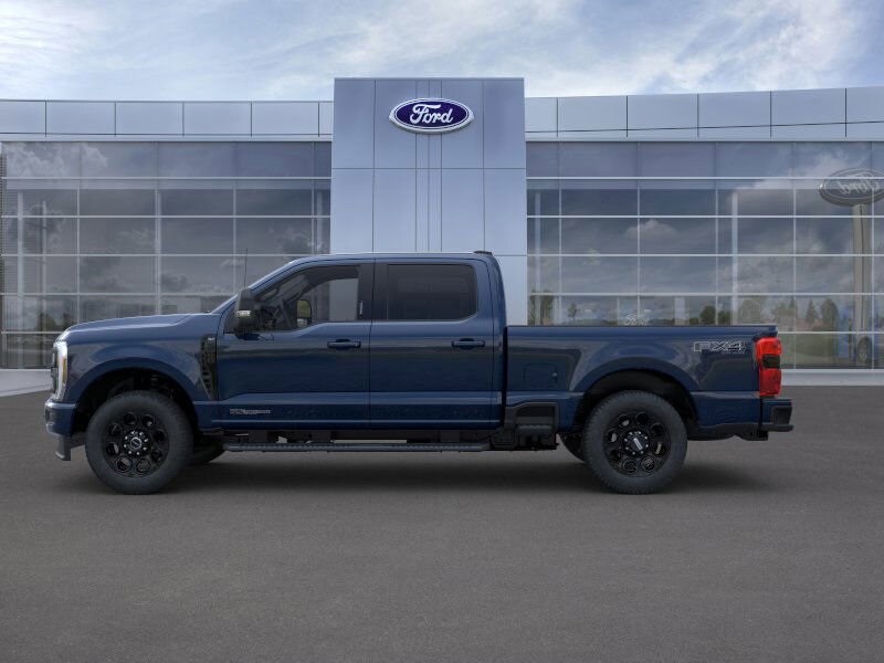 2025 Ford F-250 XLT photo 3