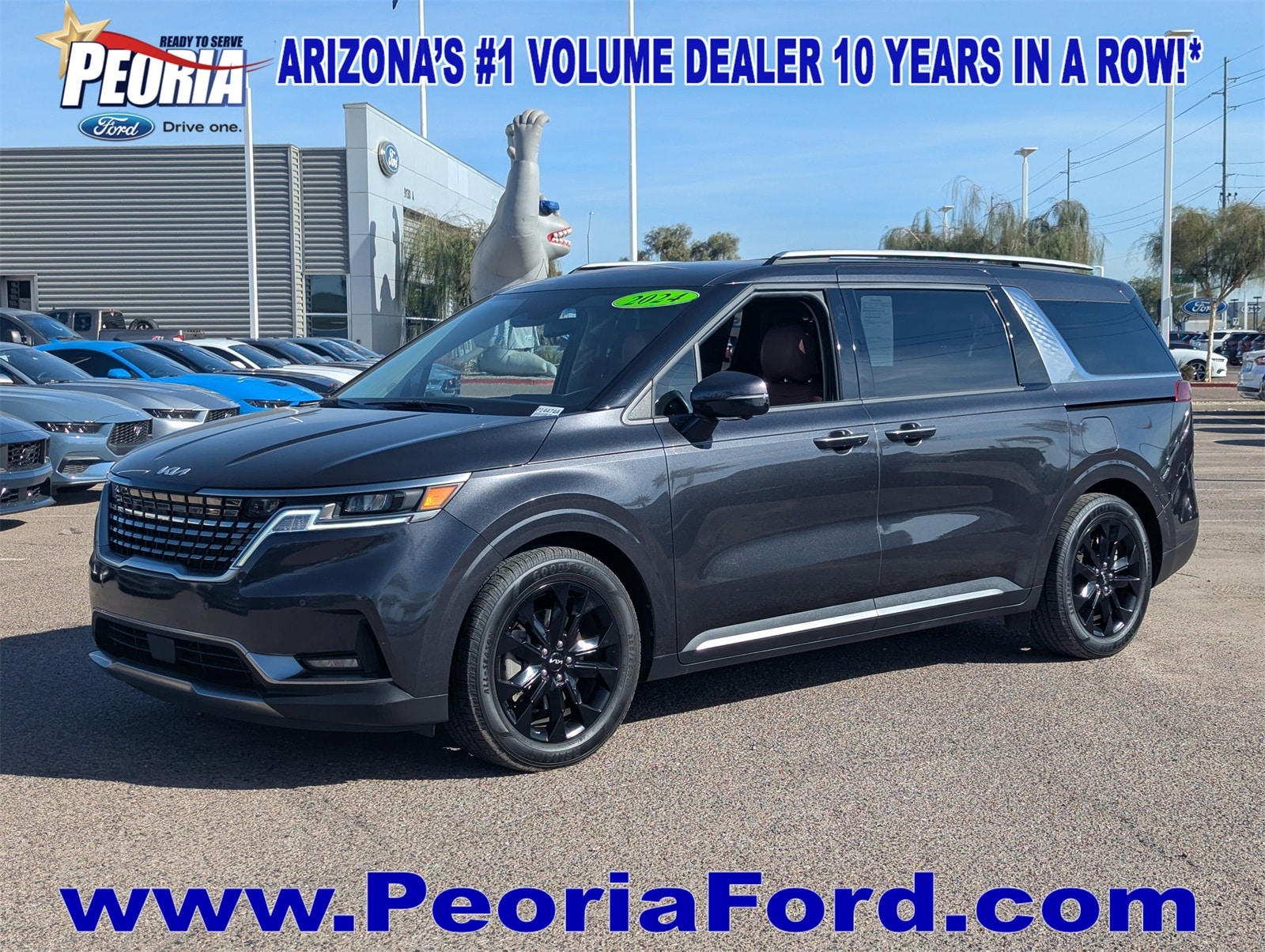 2024 Kia Carnival SX's photo