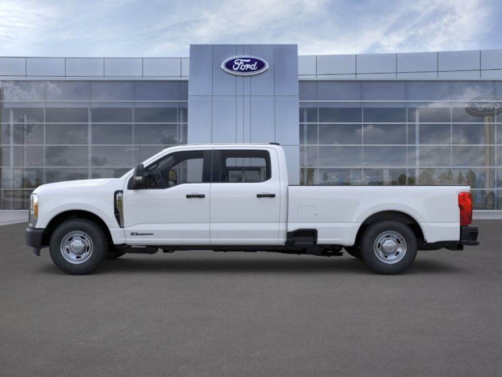 New 2026 Ford F-250 XL Truck Crew Cab