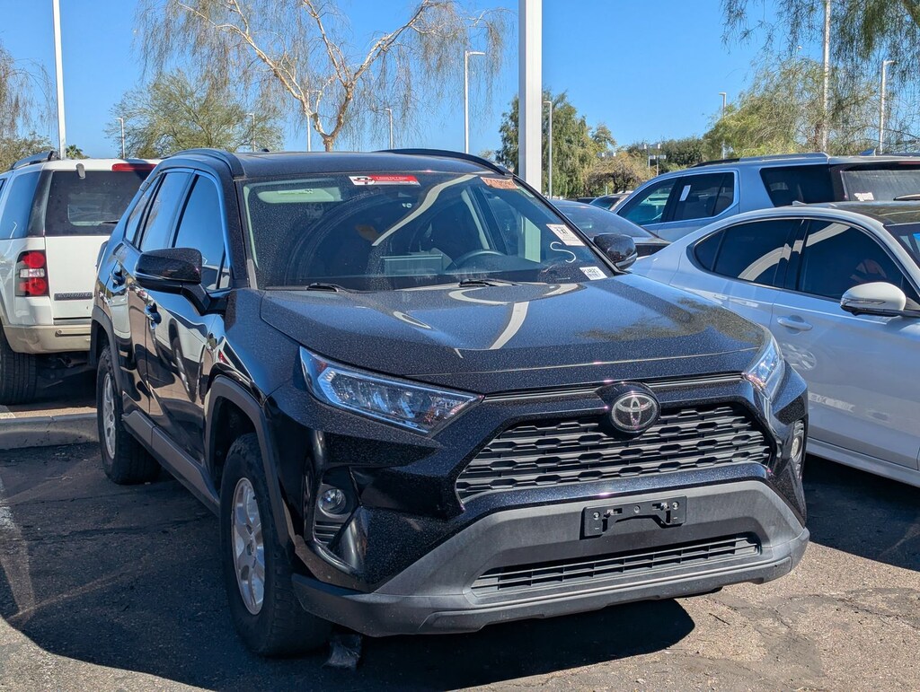 Used 2021 Toyota RAV4 XLE SUV