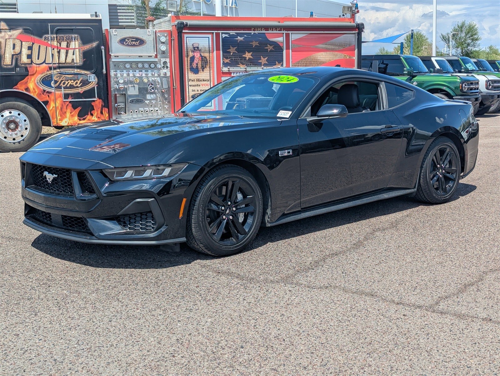 2024 Ford Mustang GT photo 2