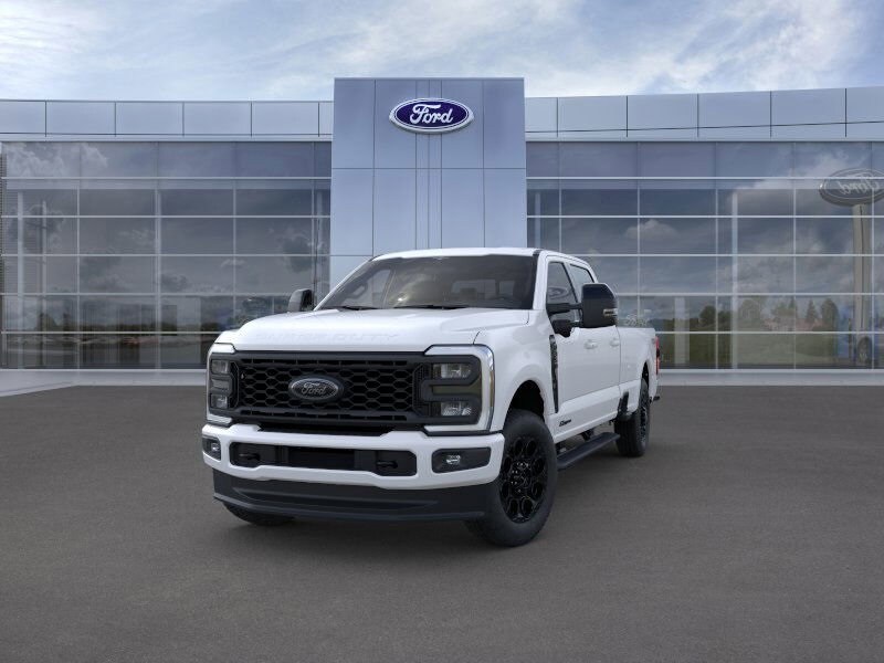 2025 Ford F-350 Lariat photo 2