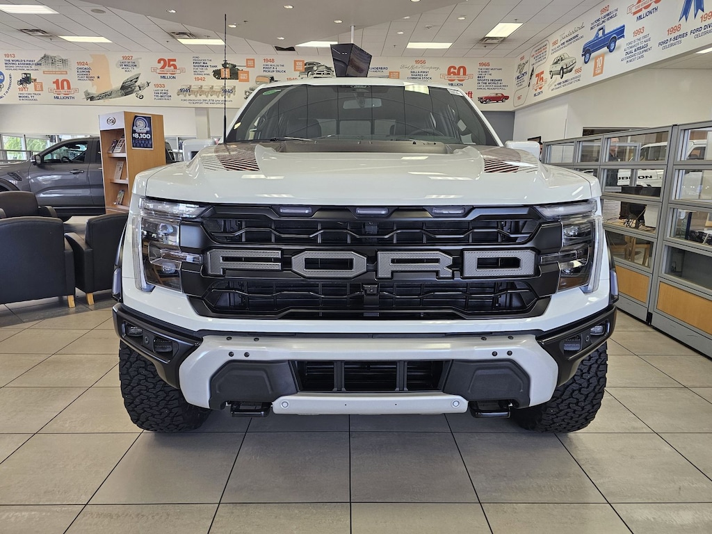 New 2025 Ford F-150 Raptor Truck SuperCrew Cab