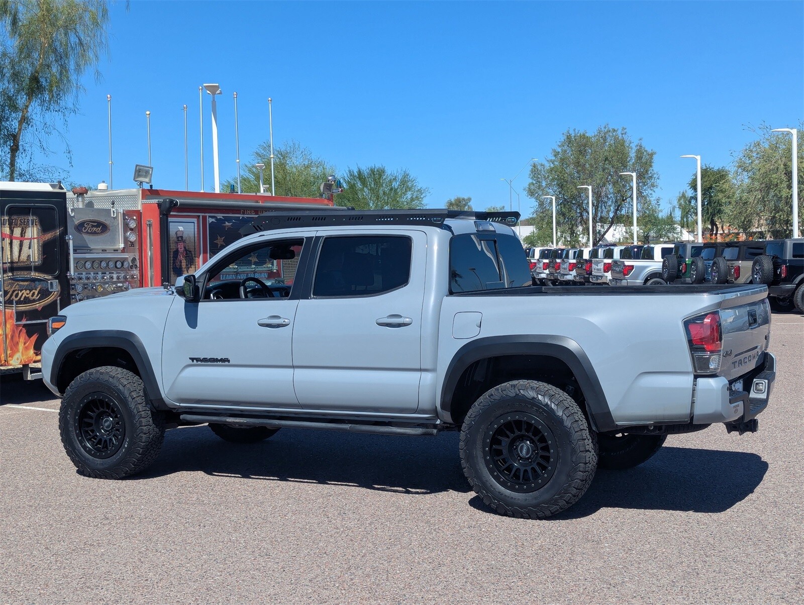 2019 Toyota Tacoma TRD Sport photo 4