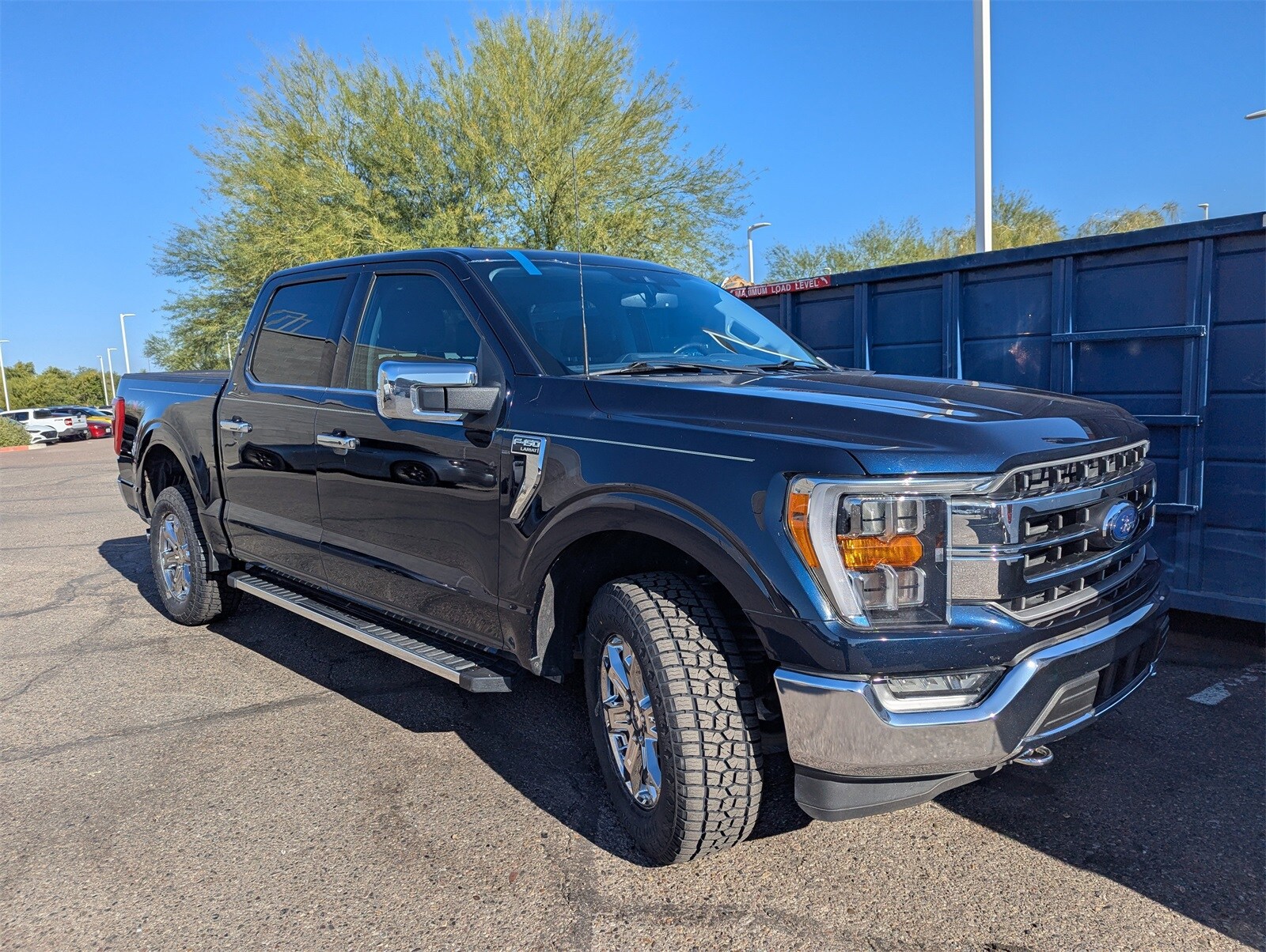 2023 Ford F-150 Lariat photo 2