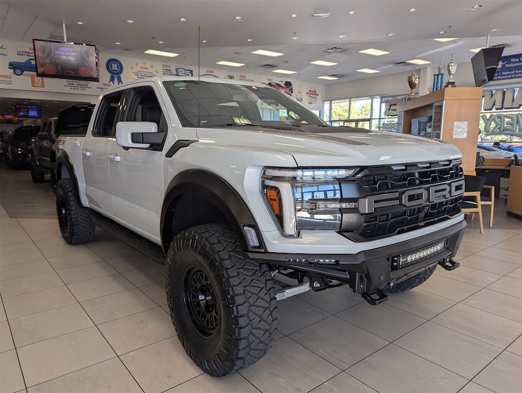 New 2025 Ford F-150 Raptor Truck SuperCrew Cab