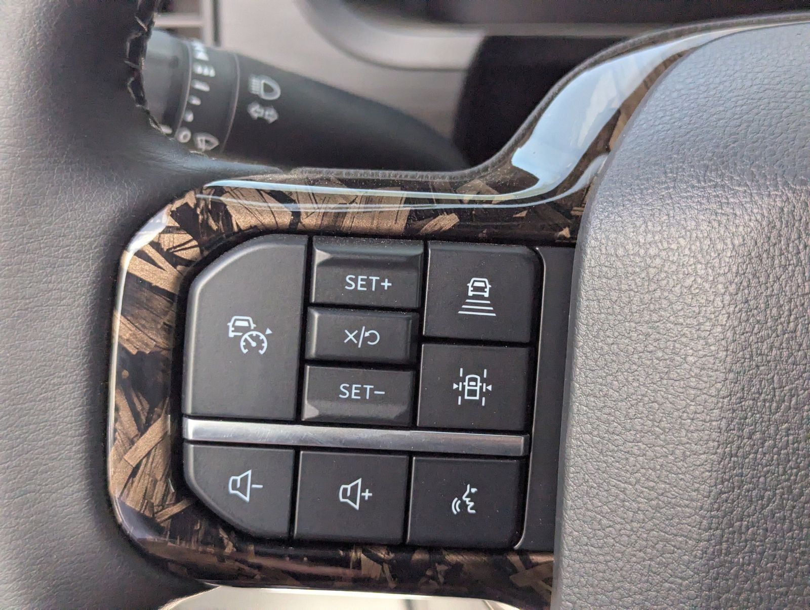 2025 Ford F-150 XLT - Photo 23