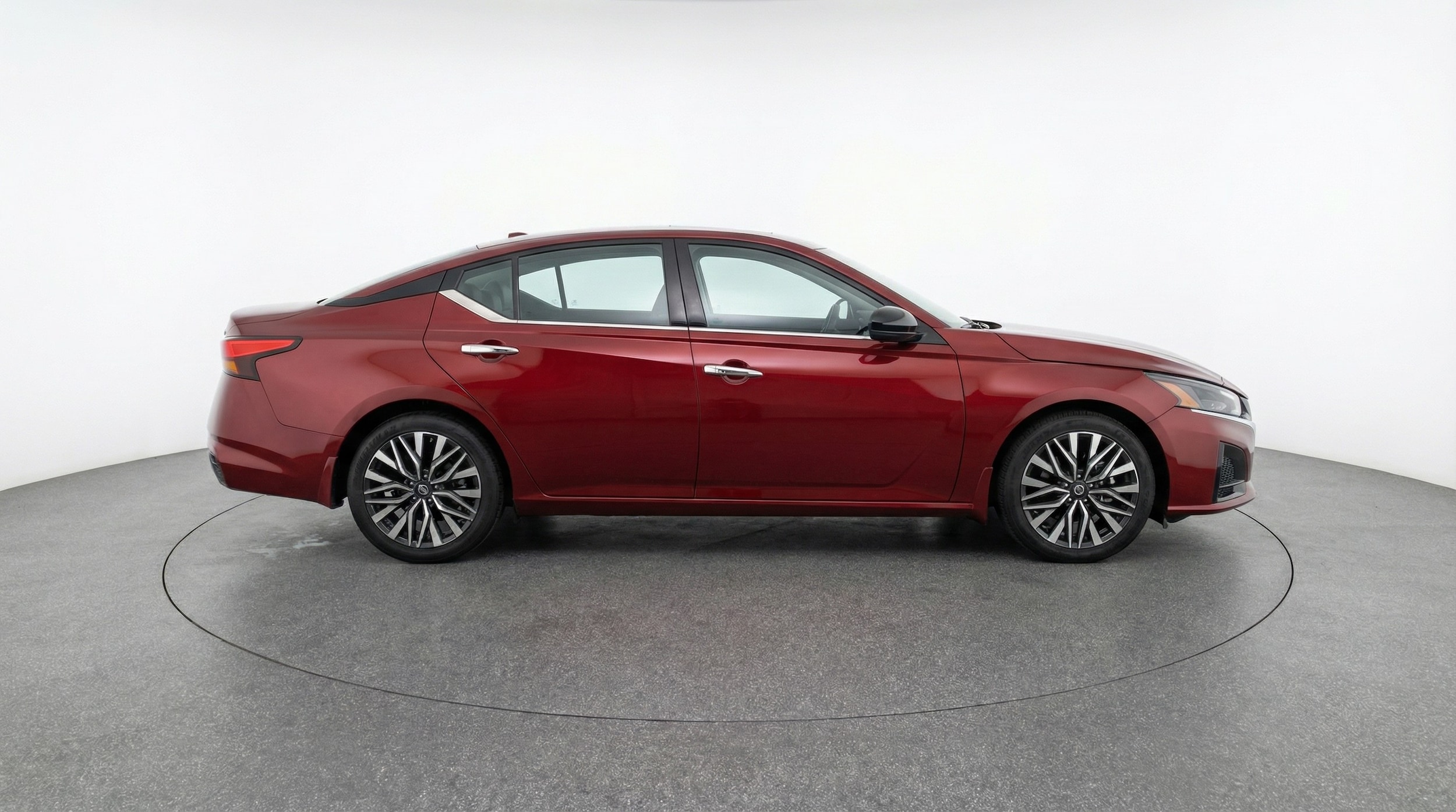 Thumbnail: 2025 Nissan Altima - 8