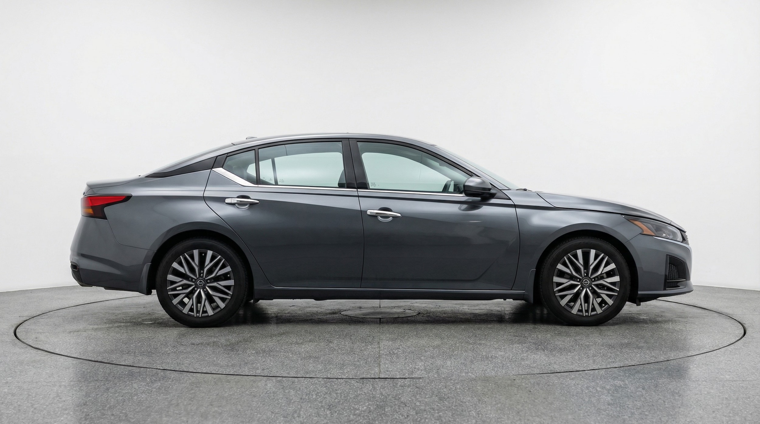 Thumbnail: 2025 Nissan Altima - 8