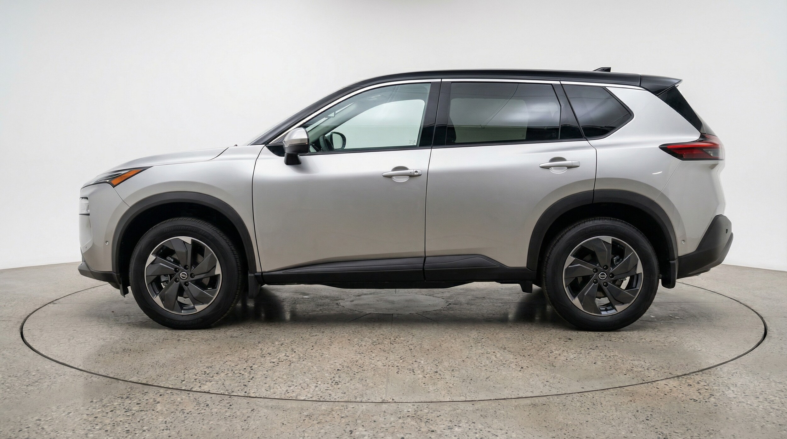 Thumbnail: 2025 Nissan Rogue - 4