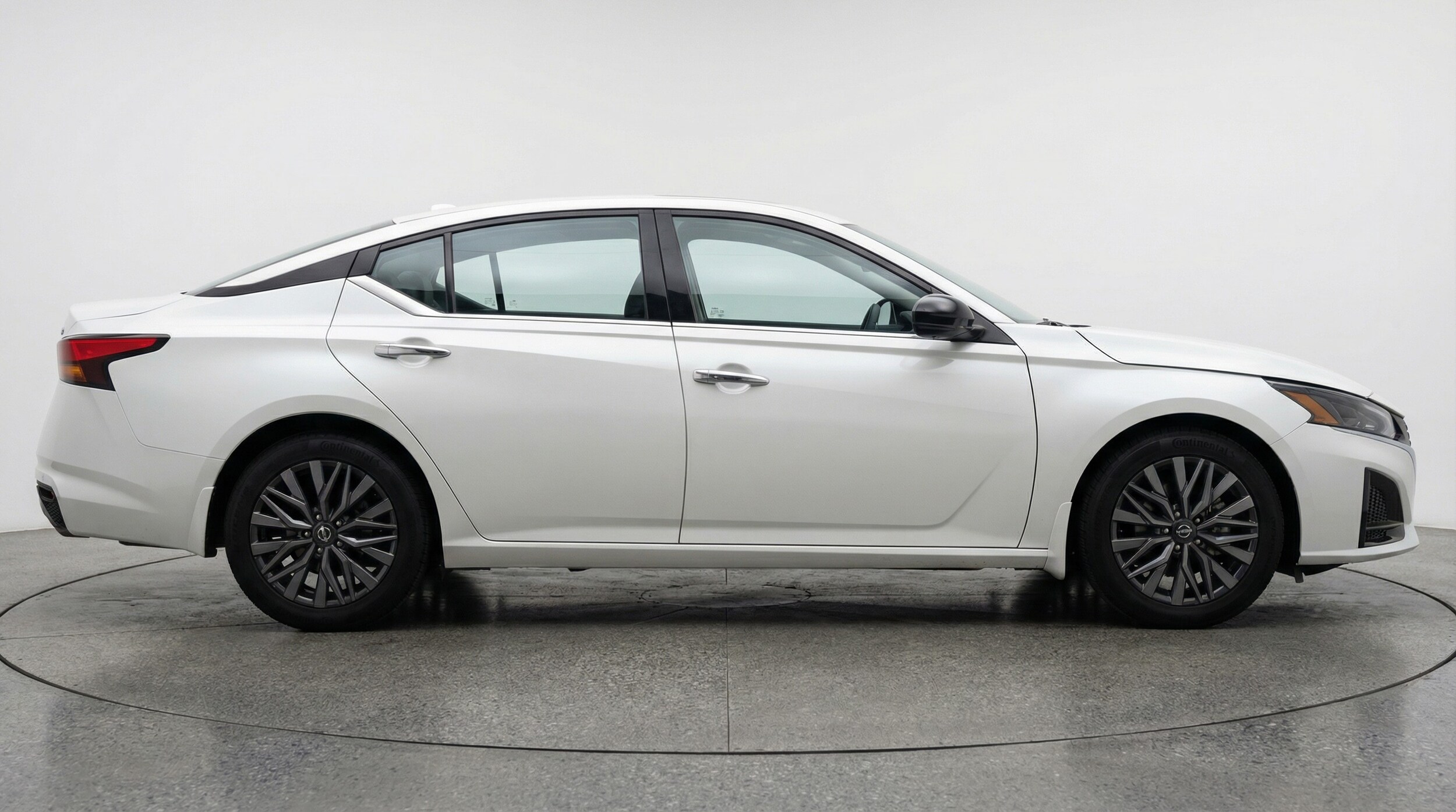 Thumbnail: 2025 Nissan Altima - 8