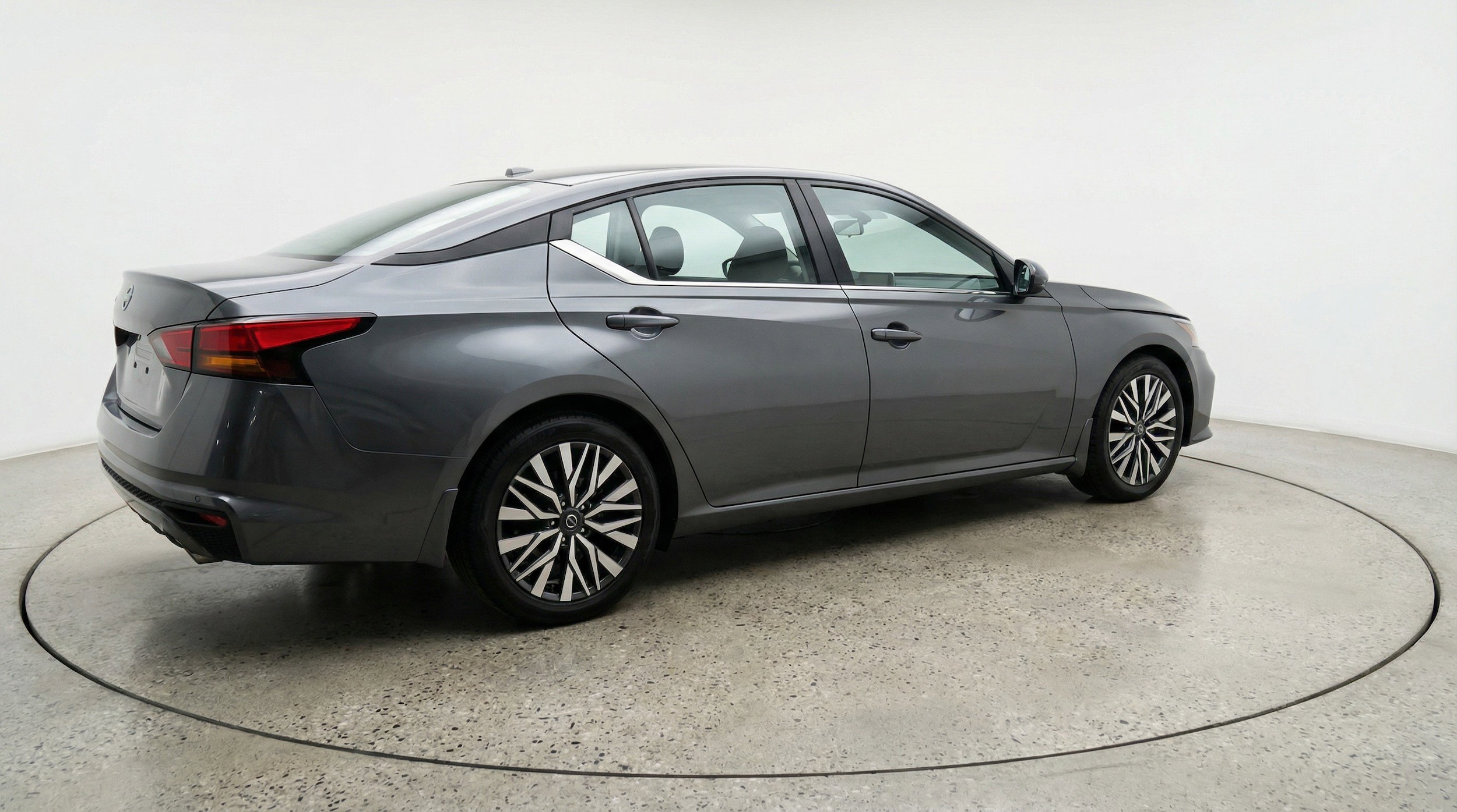 Thumbnail: 2025 Nissan Altima - 9