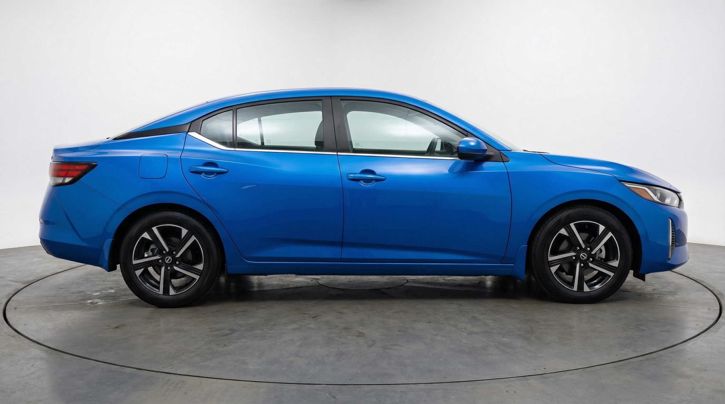 Thumbnail: 2025 Nissan Sentra - 8