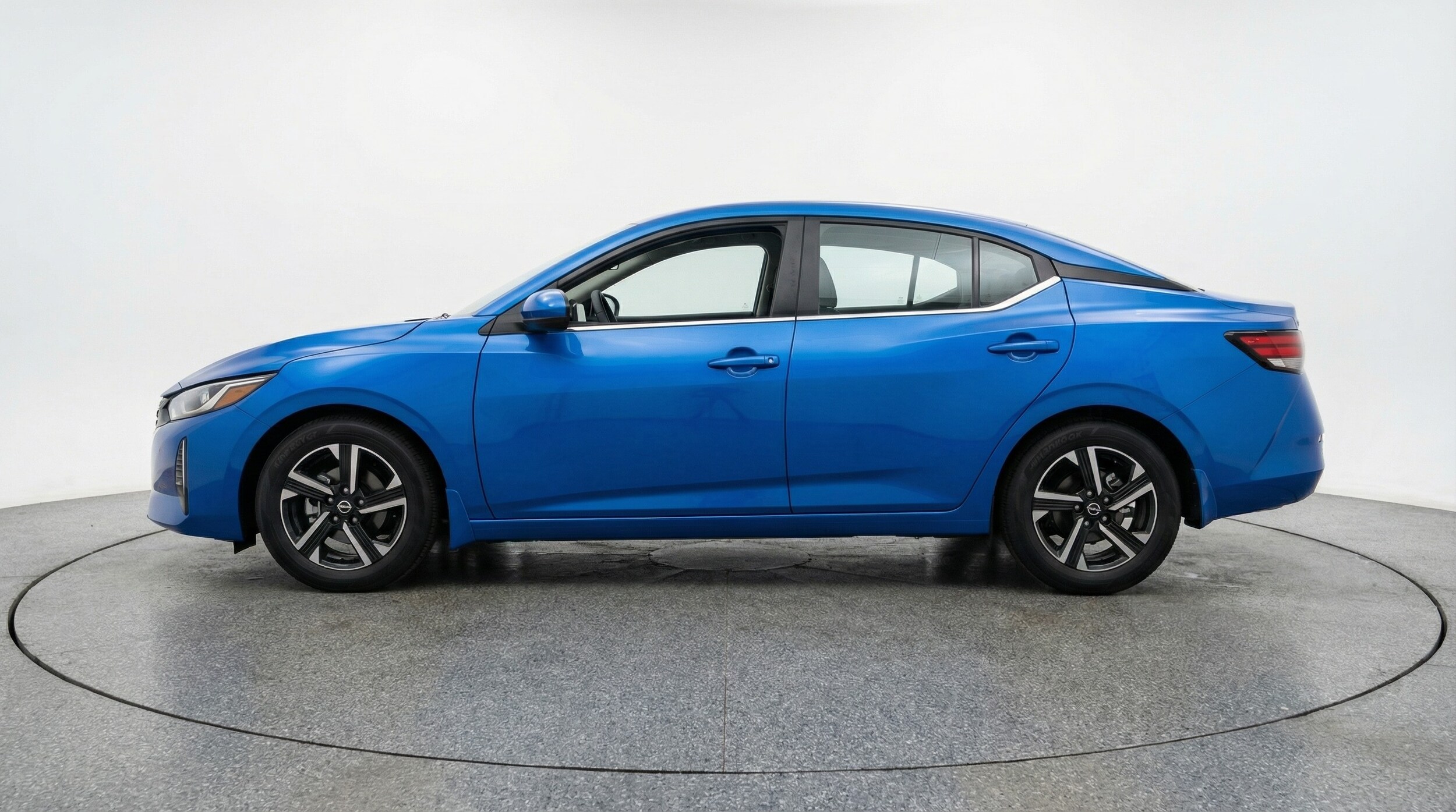Thumbnail: 2025 Nissan Sentra - 4