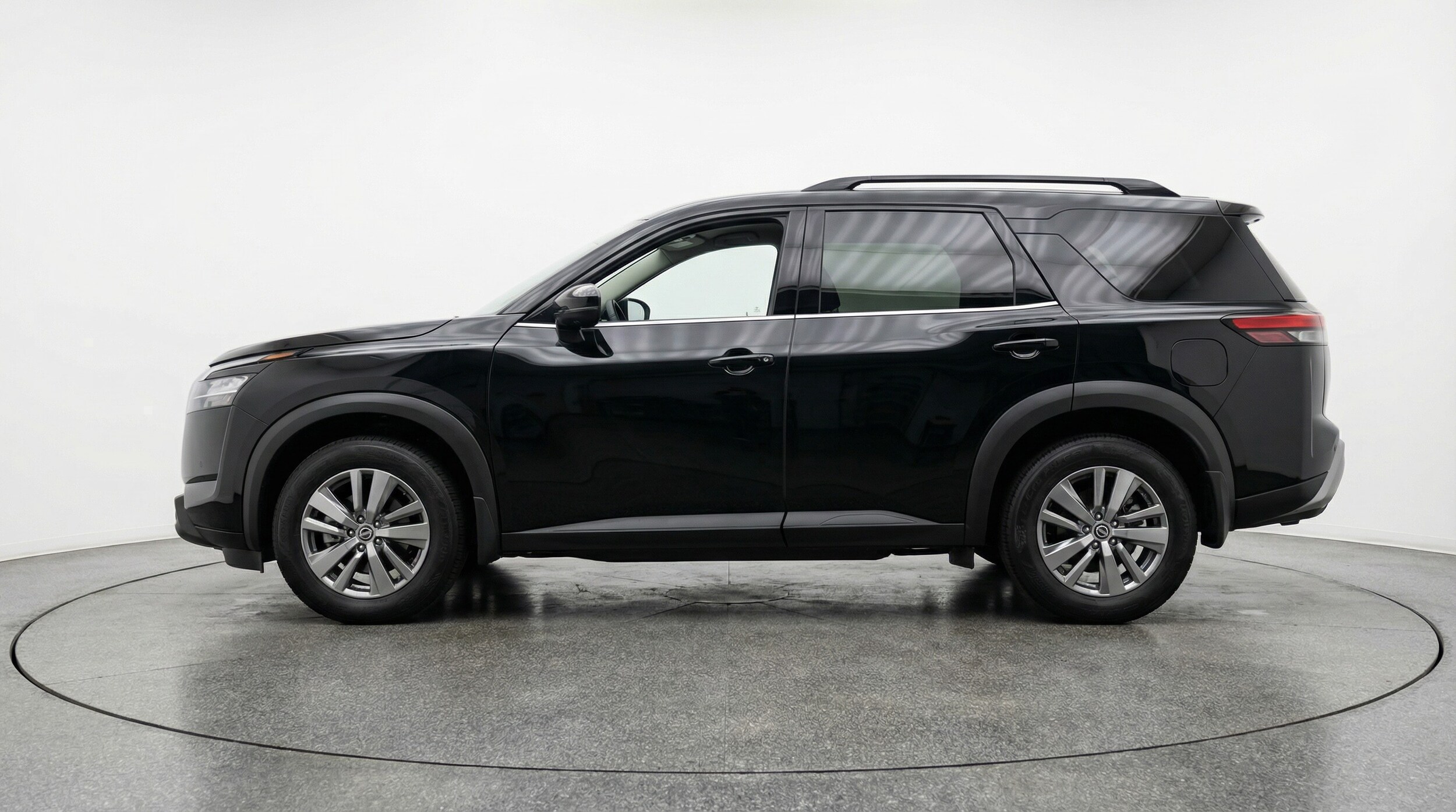 Thumbnail: 2025 Nissan Pathfinder - 4