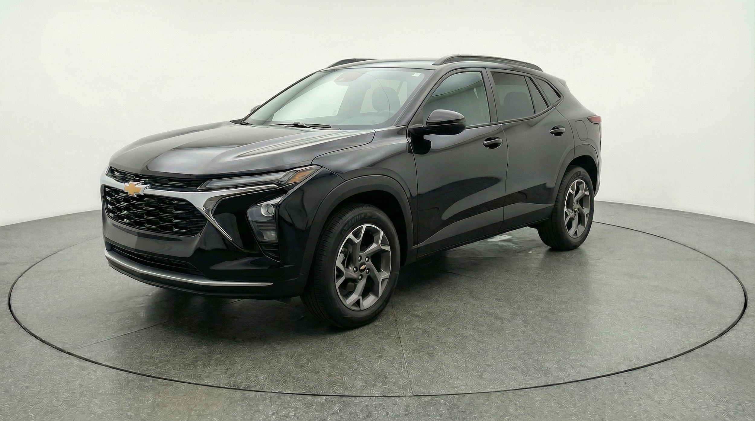 Thumbnail: 2025 Chevrolet Trax - 3