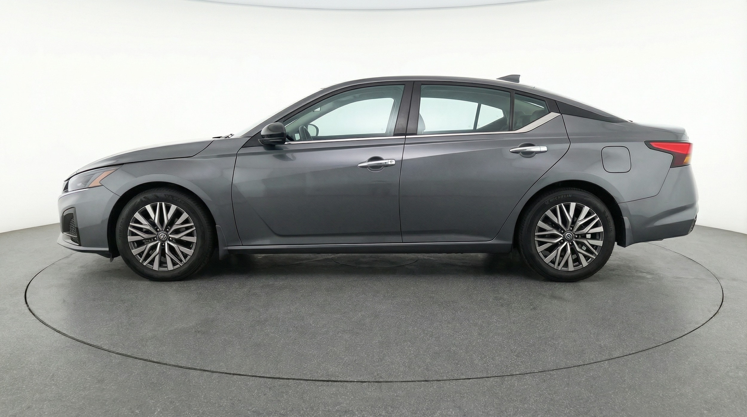 Thumbnail: 2025 Nissan Altima - 4