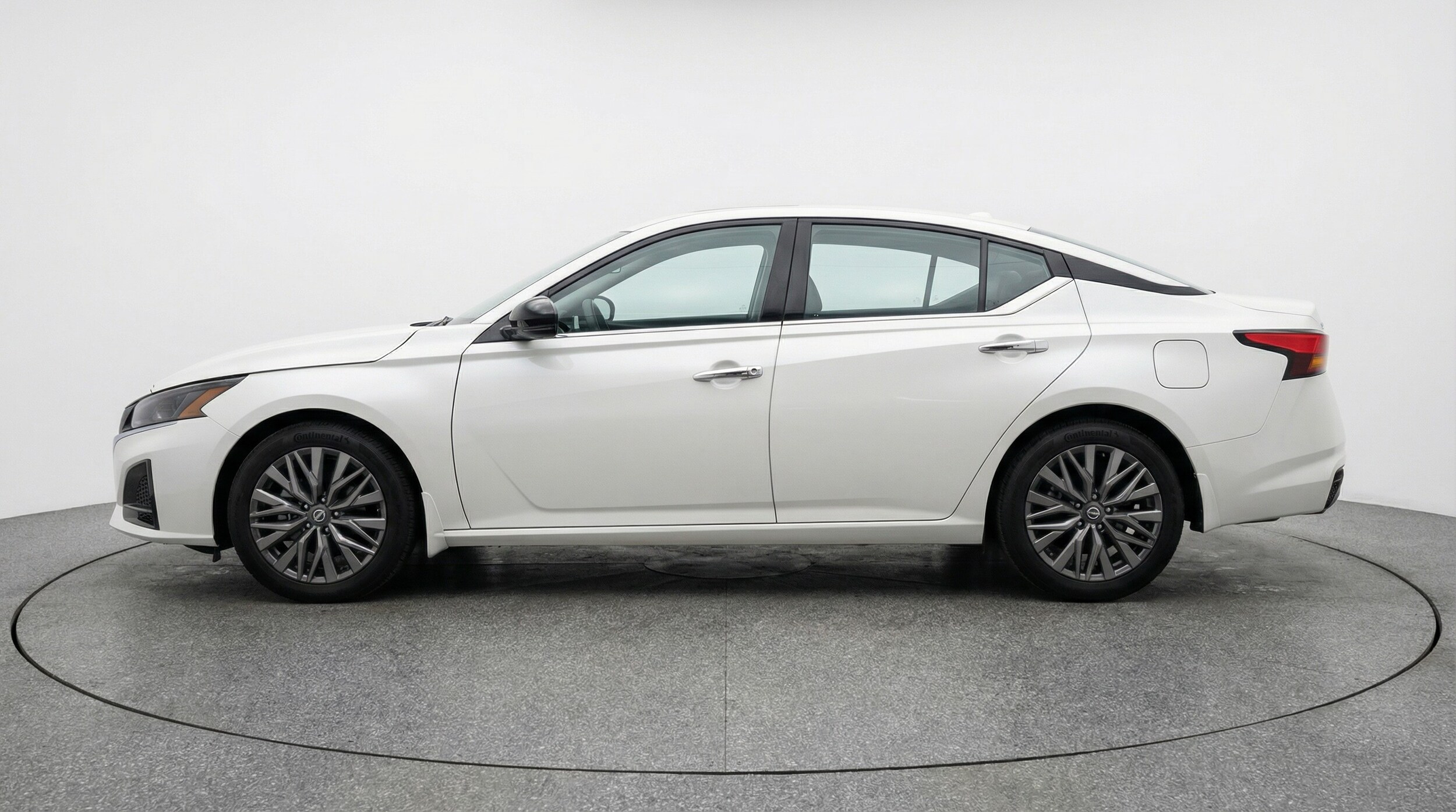 Thumbnail: 2025 Nissan Altima - 4